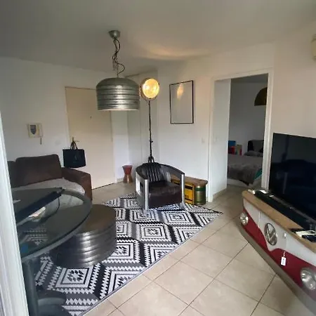 Appartement T2 Style Moderne Et Industriel 생트막시메
