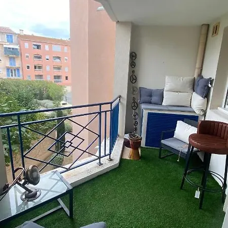 Appartement T2 style moderne et industriel Sainte-Maxime